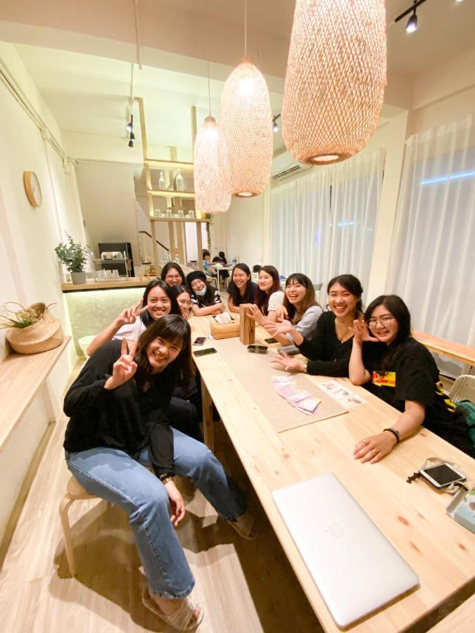 Ben&Pooh Hostel Bangkok Exteriör bild